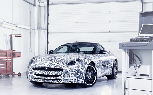 ジャガー Fタイプ の開発テスト車