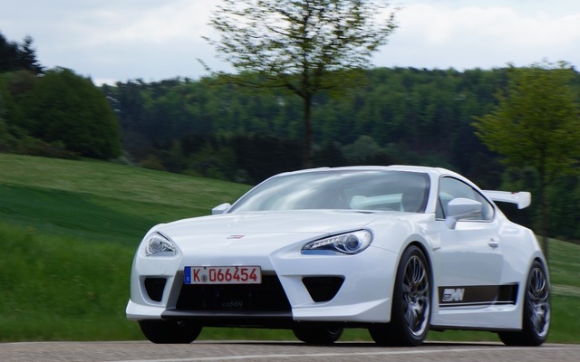 GAZOOレーシングがチューニングしたトヨタ86の高性能コンセプトカー、GRMNS PORTS FR