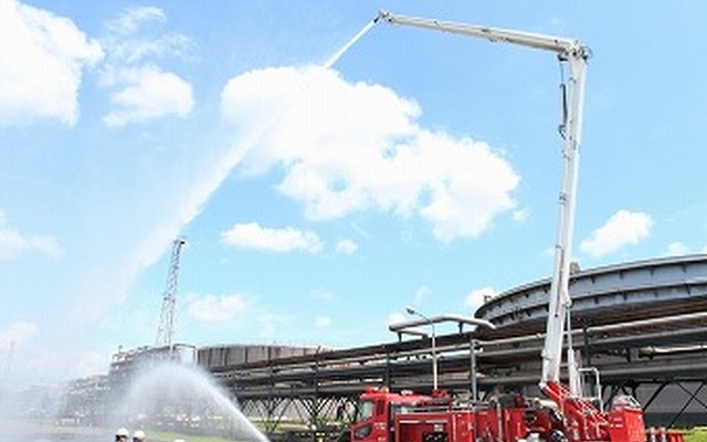 JXエネルギー・「なつやすみ科学バスツアー」