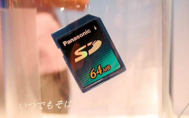 【オーディオEXPO】SDカード vs メモリースティック戦争勃発?