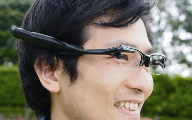 「MEG4.0」を装着したイメージ