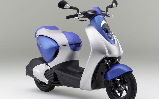 ホンダ、ハイブリッド・スクーターの市販準備
