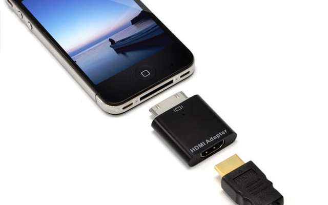 iPhoneのDockコネクタとHDMIケーブルをつなぐイメージ（iPhone/HDMIケーブルは別売）