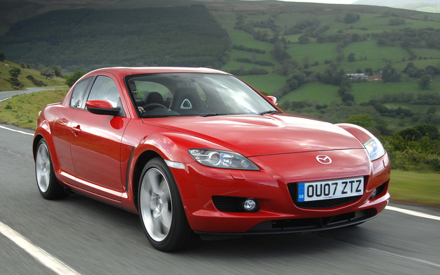 絶版国産スポーツカー10台の実燃費をe燃費でチェック！生産終了となったRX-8の実燃費は8.3km/リットルだった。
