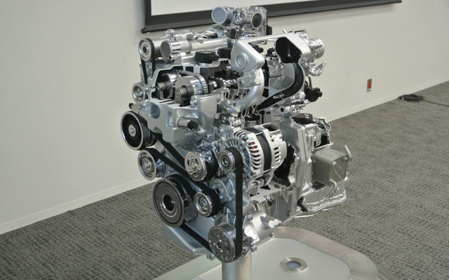 日産自動車・HR12DDR型エンジン