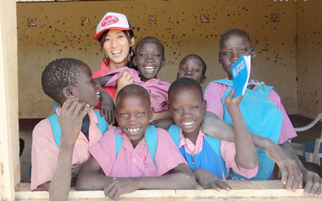 南スーダンの子どもたちと