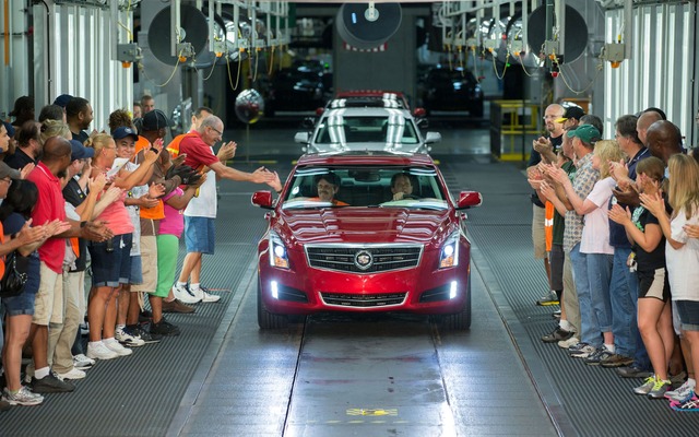 26日、米国ミシガン州のランシング・グランドリバー工場で生産が開始されたキャデラックATS