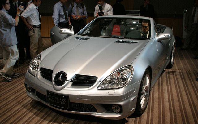 【メルセデスベンツ SLK新型発表】クラスアップした新型、廉価版導入は?