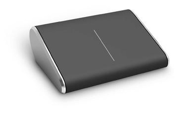「Microsoft Wedge Touch Mouse（マイクロソフト ウェッジ タッチ マウス）」（型番：3LR-00008）