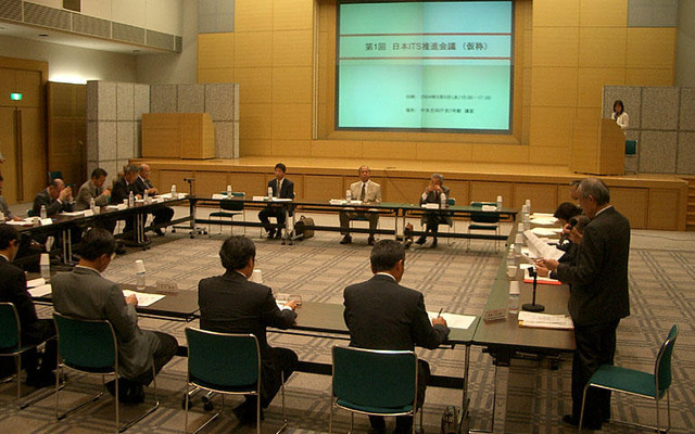 05年以降はどうなる…ITSの将来像をさぐる「日本ITS推進会議」