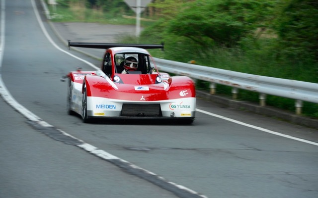 三菱 パイクスピーク参戦車両 開発のようす