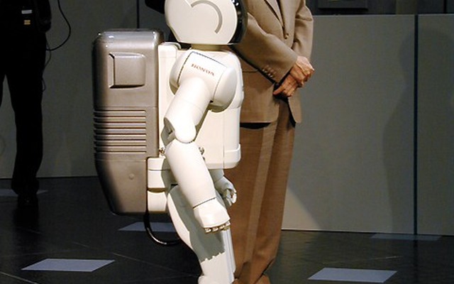 【踊る!! ホンダ】ロボットも小型化傾向……なぜ?