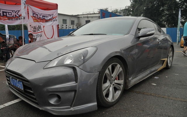 ヒュンダイROHENS COUPE