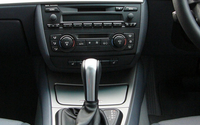 【BMW 1シリーズ発表】トランスミッションはすべて6AT