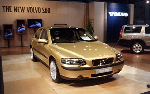 ボルボ『S60』日本デビュー!! こんなクルマです