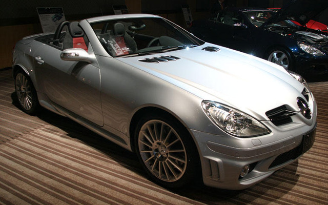 【メルセデスベンツ SLK新型発表】変わらないパッケージング