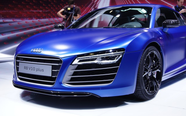 アウディ・R8 V10プラス（モスクワモーターショー12）