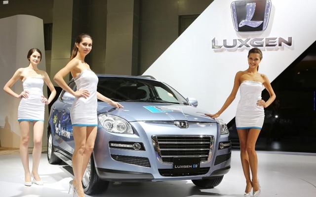 台湾の裕隆汽車の高級車ブランド、LUXGENのSUV、LUXGEN7（モスクワモーターショー12）
