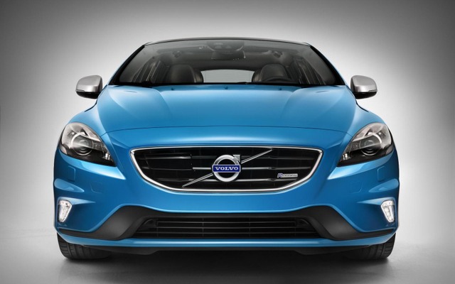 新型ボルボ V40のRデザイン