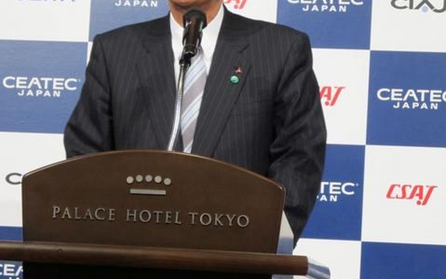 一般社団法人情報通信ネットワーク産業界の下村節宏氏（三菱電機 取締役 代表執行役副会長）が挨拶