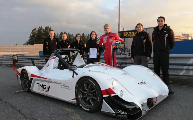 トヨタのTMG EV P002。ドイツ・ニュルブルクリンクで7分22秒329のEV最速ラップタイムを記録