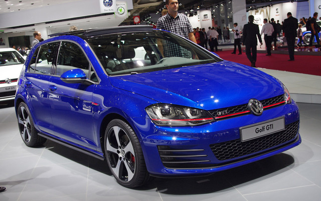 VW ゴルフGTIコンセプト 4ドア（パリモーターショー12）