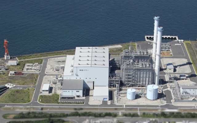 手前設備が1号機、奥の設備が2号機