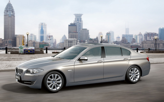 BMW 5シリーズセダンのロングホイールベース仕様