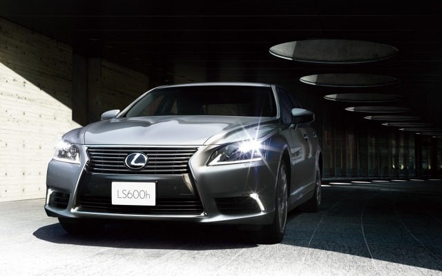 レクサス・LS600h version L