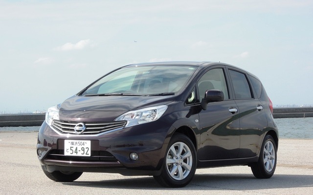 日産ノート メダリスト