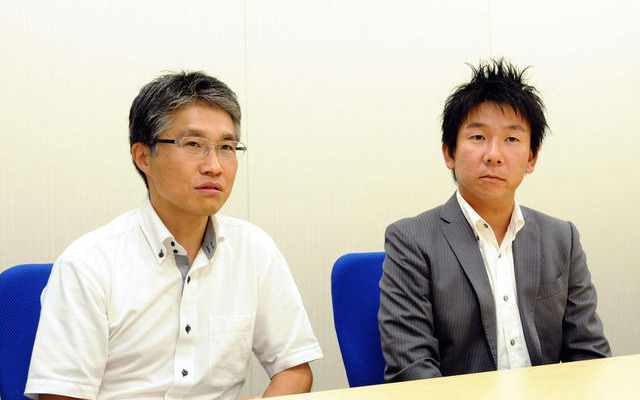 情報デバイス事業本部 ネットワークエンジニアリングセンタ センタ長 末永正彦氏と同センタ エンタープライズソリューショングループ 主任 染宮和洋氏