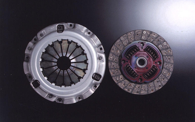 マツダスピードから、RX-8用クラッチカバー＆ディスク