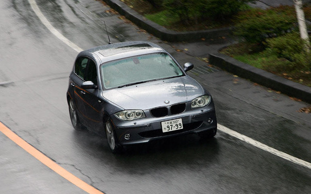 【インプレ'04】両角岳彦 BMW『1シリーズ』 過剰エンジニアリングが定石だと思われる形跡アリ