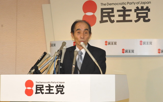 民主党・輿石東幹事長（10月29日・党本部）