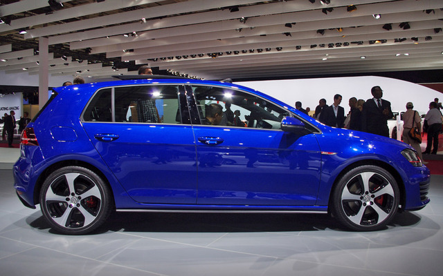 VW ゴルフGTIコンセプト 4ドア（パリモーターショー12）