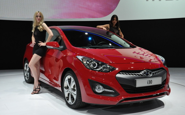 ヒュンダイ i30（パリモーターショー12）