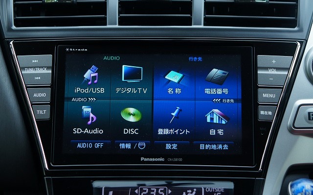 ビューティフルキットによって後付け感が無くなったパナソニック『ストラーダＬシリーズ』