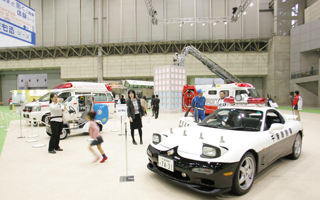 東京モーターショー04をご案内しましょう