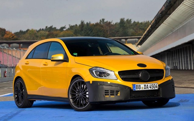 メルセデスベンツ A45 AMGのプロトタイプ車
