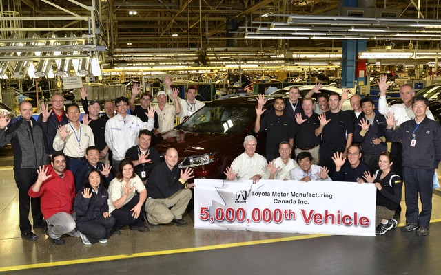 11月5日、累計生産台数500万台を達成したトヨタのカナダ・オンタリオ工場