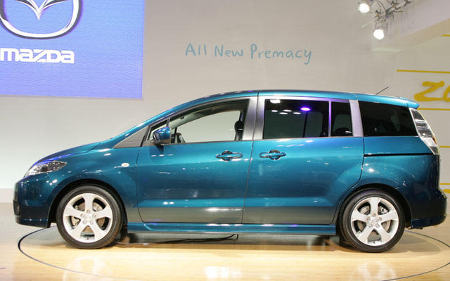 マツダ、3年で新型16車種を投入…モメンタム