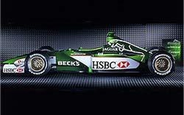 スチュワート改め、ジャガーが今年を戦うF1レースカーを発表
