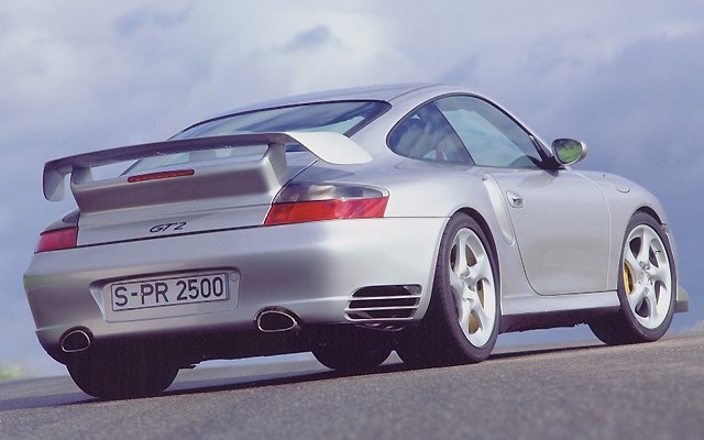 【究極! ポルシェ『911 GT2』】ハイテク・セラミックの威力を見よ!!