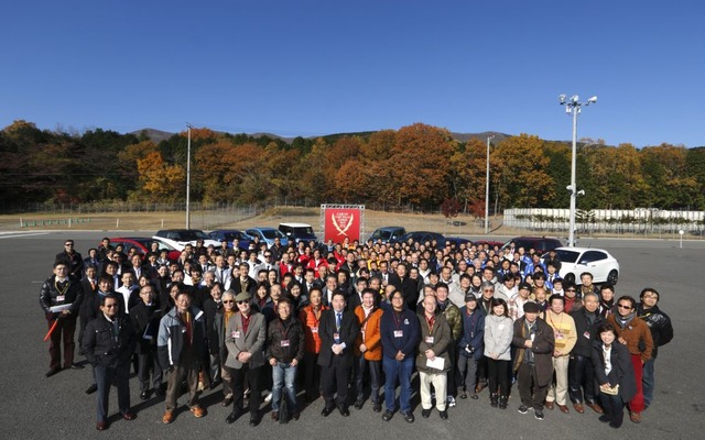 2012-2013 COTY 10ベストカー発表のようす