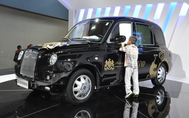 吉利汽車 TX4