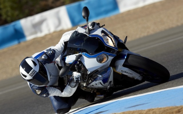 BMW・HP4