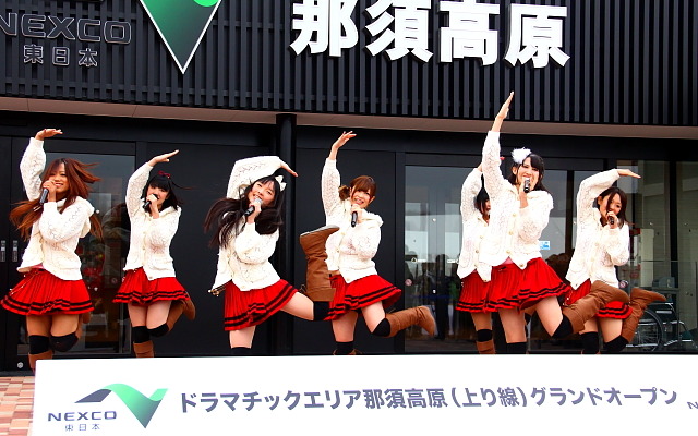 12月9日の那須高原サービスエリアでライブ出演した「とちおとめ25」