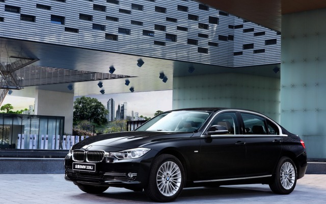 新型BMW 3シリーズセダンのロングホイールベース仕様