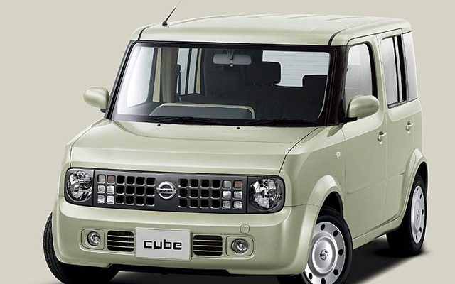 日産 キューブ と キュービック に特別仕様「セレクション」