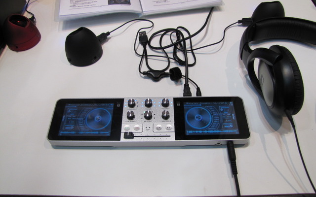 エコプロダクツ2012ファウディオのポータブルDJシステム
